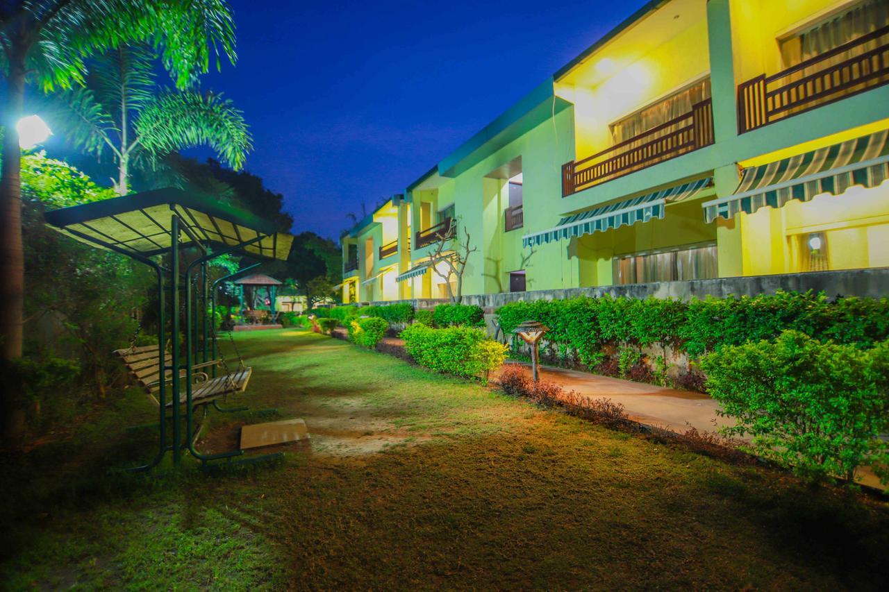 V Resorts Rajaji National Park Рішикеш Екстер'єр фото